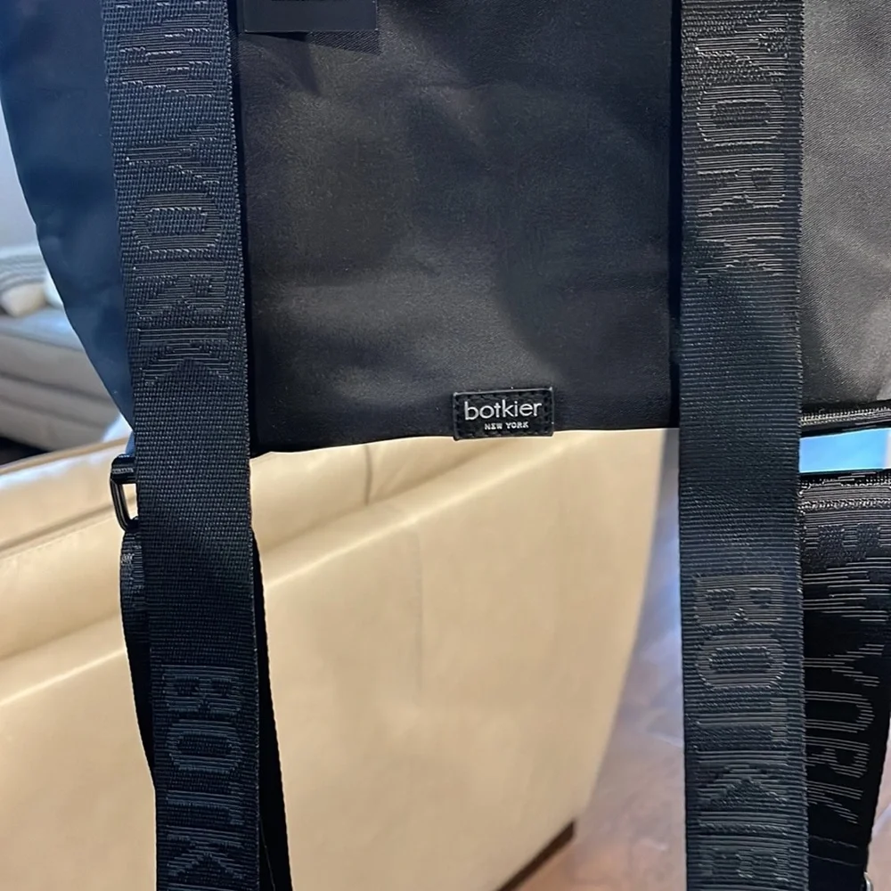 Botkier New York backpack - Picture 3 of 4